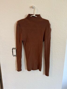 Vici Ribbed Turtleneck Sweater - Brown